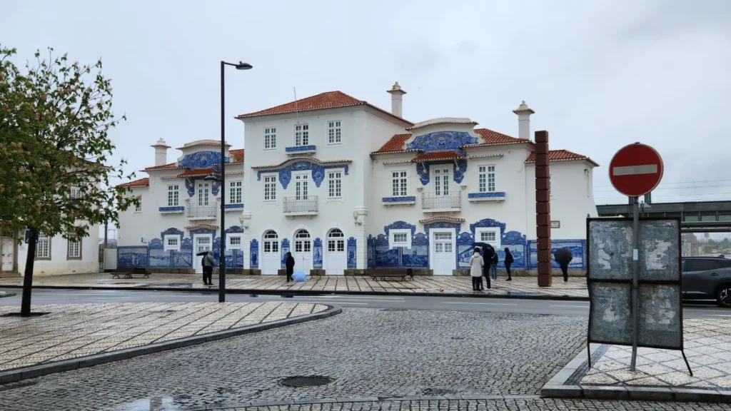 Aveiro train station,portugal,planetgetaway
