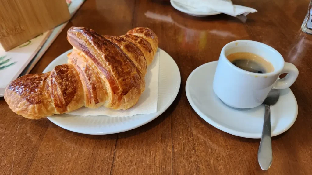 Breakfast at cozinha das ilhas,faro,planetgetaway